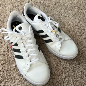 Like New! Men’s Disney Adidas